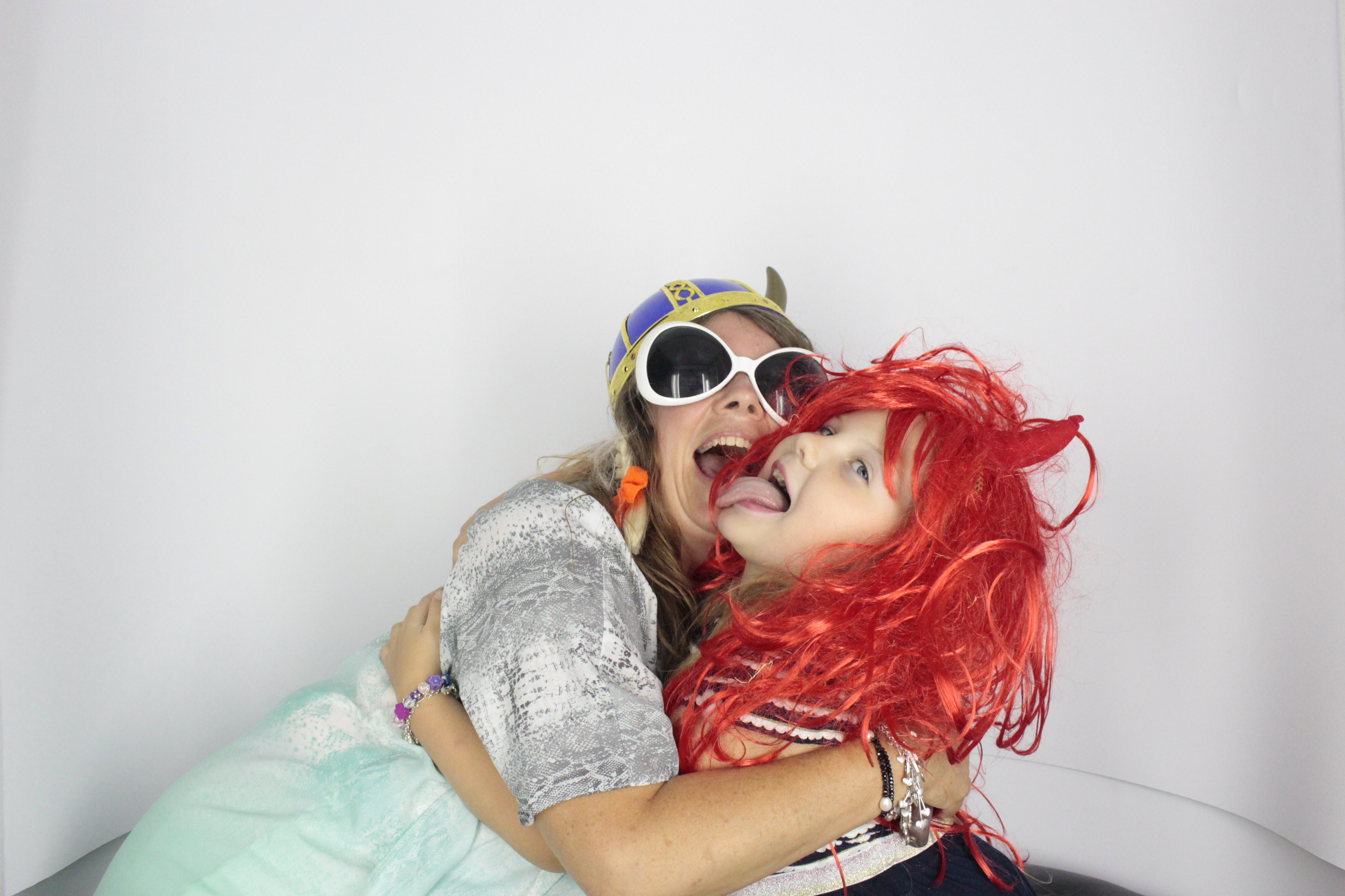 Nadine 40th Birthday  | View more photos from the event at gallery.myphotoboothexperience.co.uk/u/MyPhotoBoothExperienceLtd/Nadine-40th-Birthday